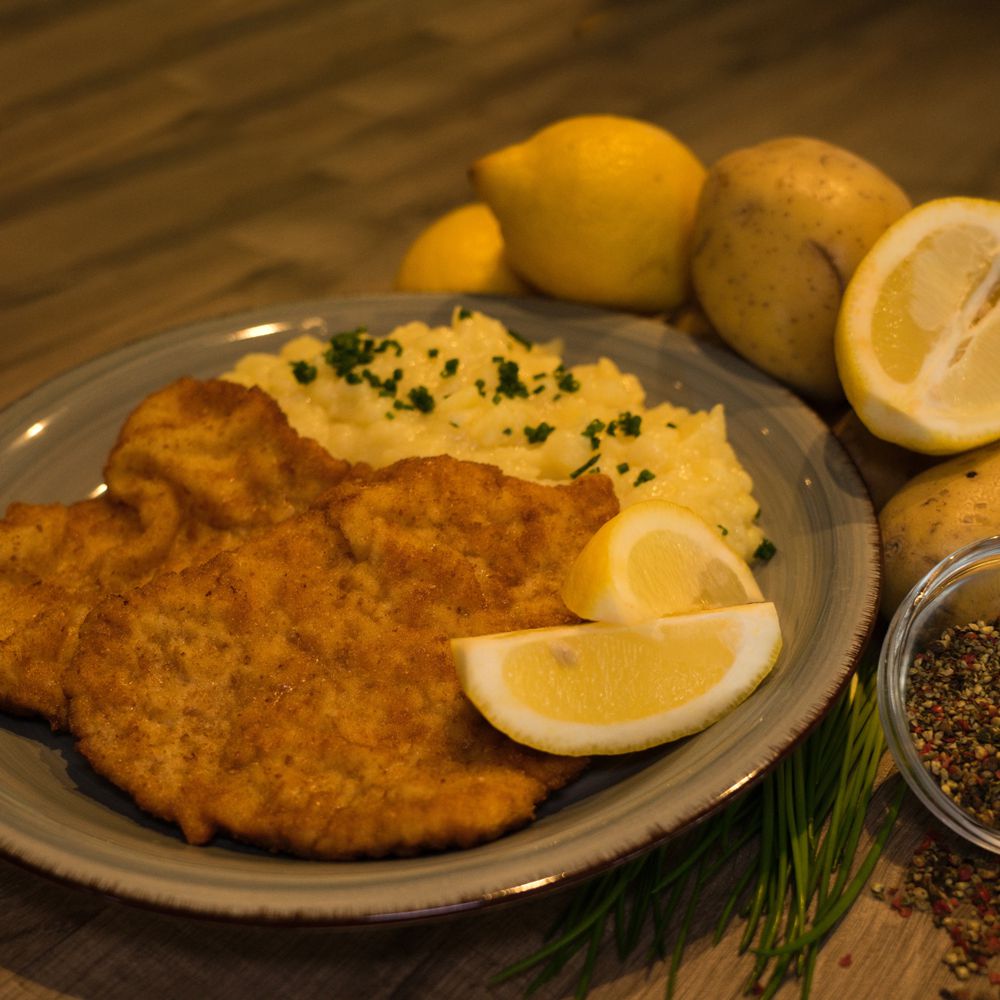 Schnitzel mit Kartoffelsalat